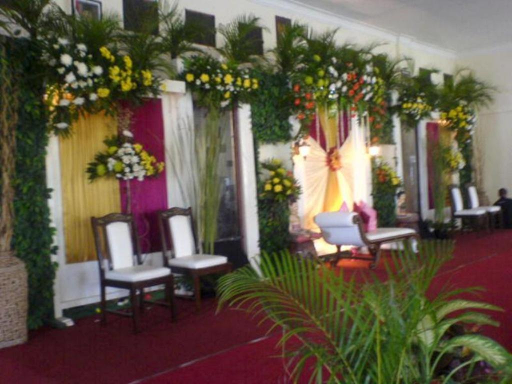 King Hotel Wates  Luaran gambar